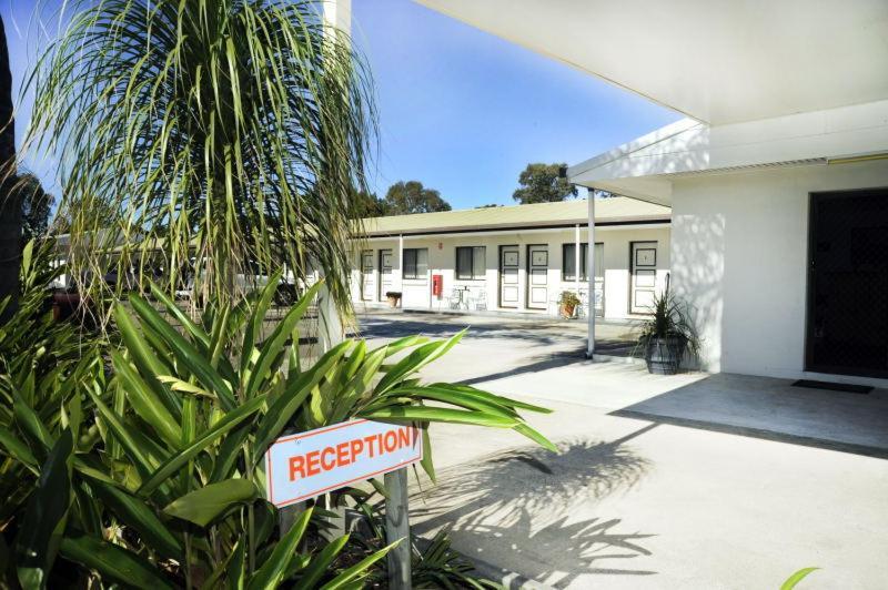 Annalee Motel Beaudesert Exterior photo